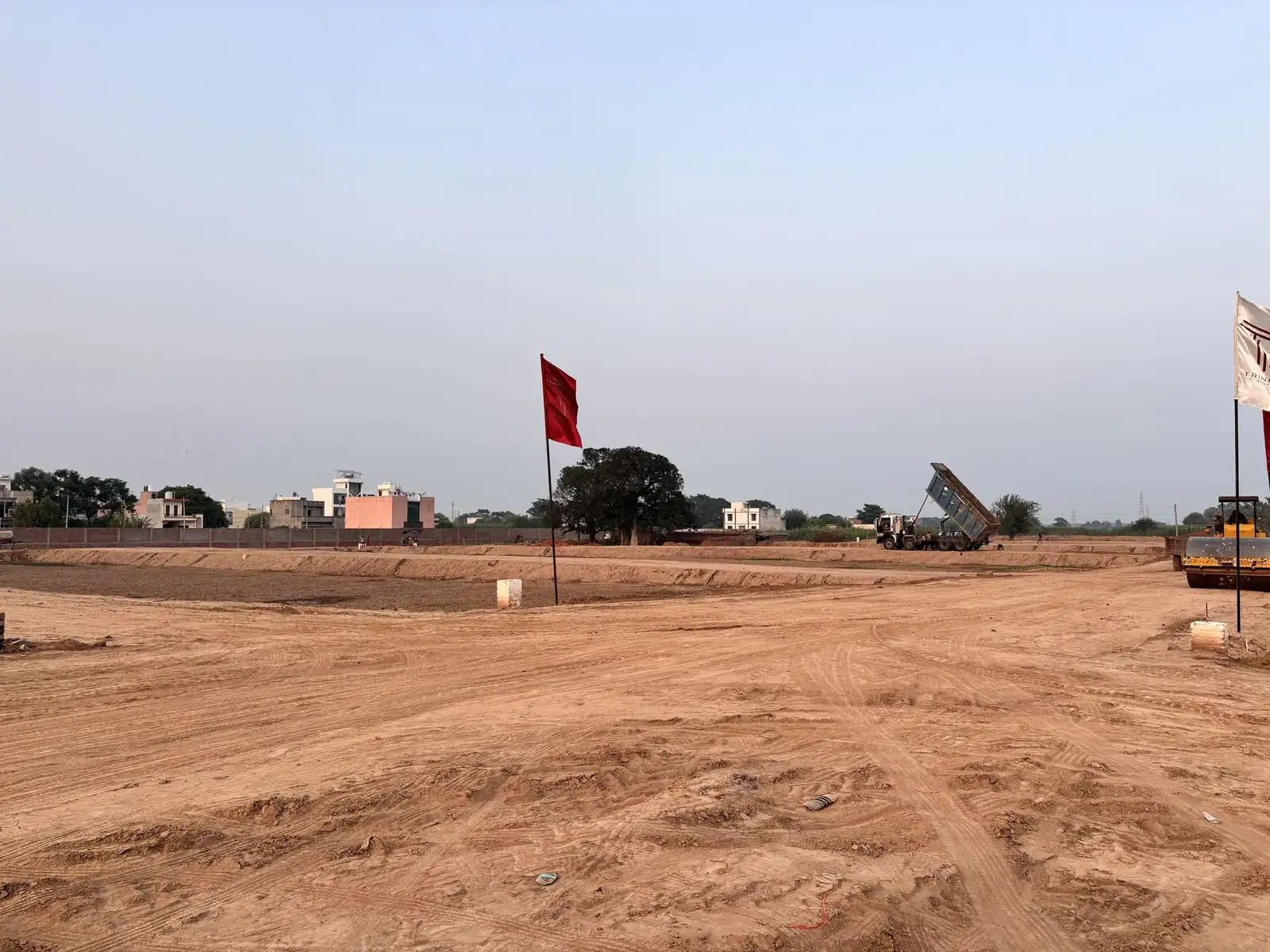 Overview of The Ridge plotted development with machinery, Kurali